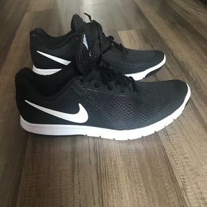 Brand new Nike women shoes